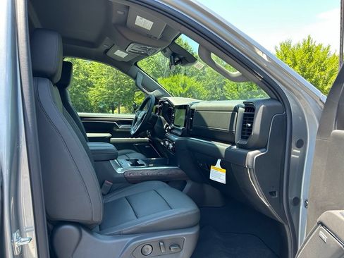 New 2026 GMC Sierra 2500 SLT w/ SLT Convenience Package AWD/4WD image 45