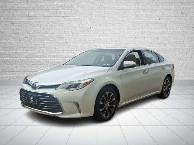 Used 2016 Toyota Avalon XLE Premium FWD image 3