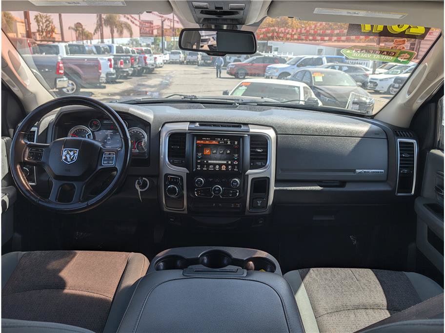 Used 2017 RAM 1500 Big Horn RWD image 6