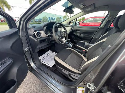 Used 2021 Nissan Versa SV image 9