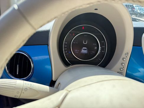 Used 2019 FIAT 500 Pop image 9