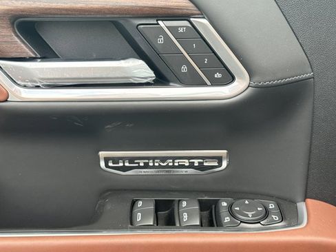 New 2026 GMC Sierra 1500 Denali Ultimate w/ LPO, Black Badging Package AWD/4WD image 20