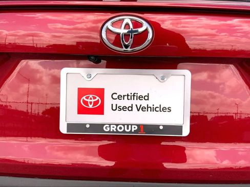 Used 2025 Toyota RAV4 XLE AWD/4WD image 10