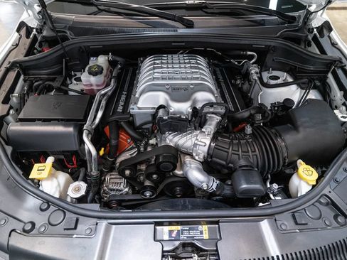 Used 2021 Dodge Durango SRT Hellcat w/ Technology Group AWD/4WD image 43