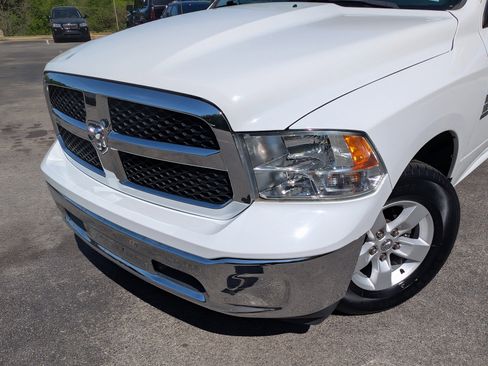Used 2021 RAM 1500 Classic SLT image 13