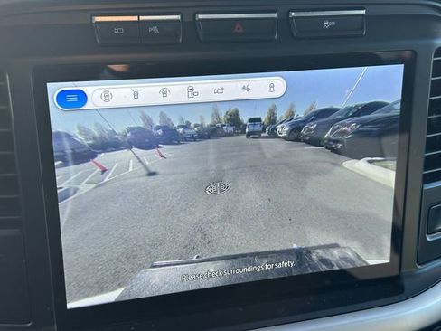 Used 2022 Ford F150 Lightning XLT image 28