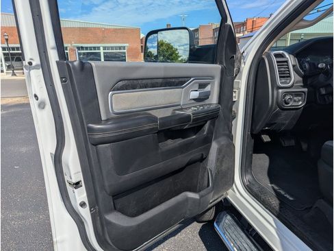 Used 2020 RAM 2500 Big Horn AWD/4WD image 8
