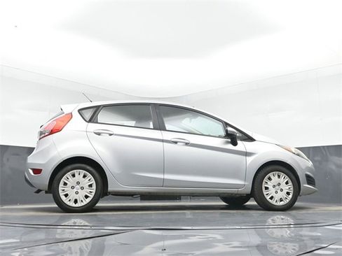 Used 2016 Ford Fiesta S image 44