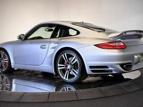 Used 2010 Porsche 911 Turbo AWD/4WD image 21