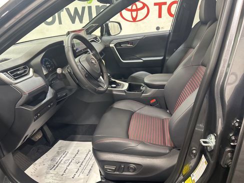 Used 2025 Toyota RAV4 XSE image 23