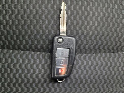 Used 2018 Nissan Rogue Sport S w/ S Appearance Package FWD image 32