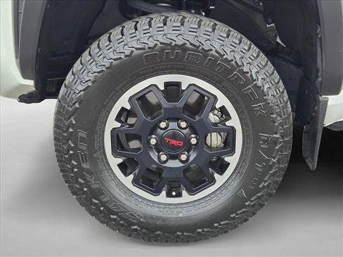 Used 2024 Toyota Tacoma TRD Off-Road w/ TRD Off Road Premium Package image 23