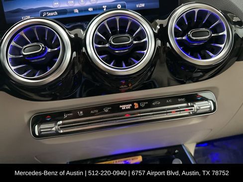 Certified 2025 Mercedes-Benz GLA 250 image 19