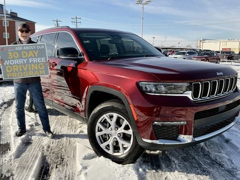 Used 2022 Jeep Grand Cherokee L Limited image 1