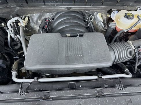 Used 2025 Chevrolet Tahoe LT AWD/4WD image 31