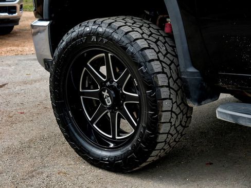 Used 2020 Chevrolet Silverado 2500 LTZ w/ LTZ Texas Edition image 55