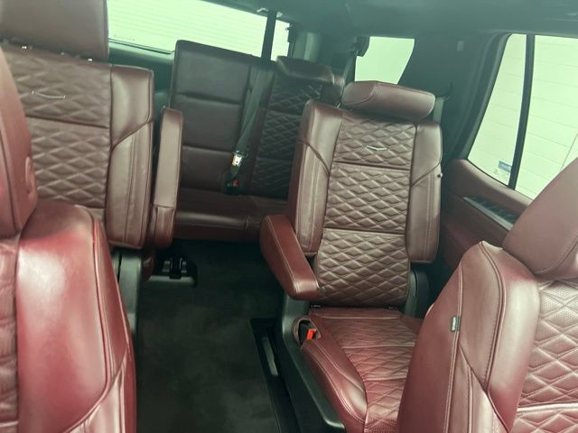 Used 2026 Cadillac Escalade Luxury w/ LPO, Floor Liner Package AWD/4WD image 31