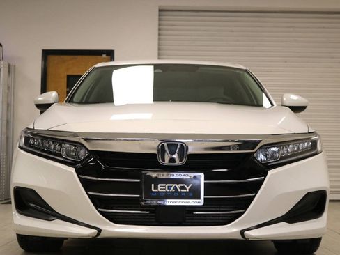 Used 2022 Honda Accord LX image 4