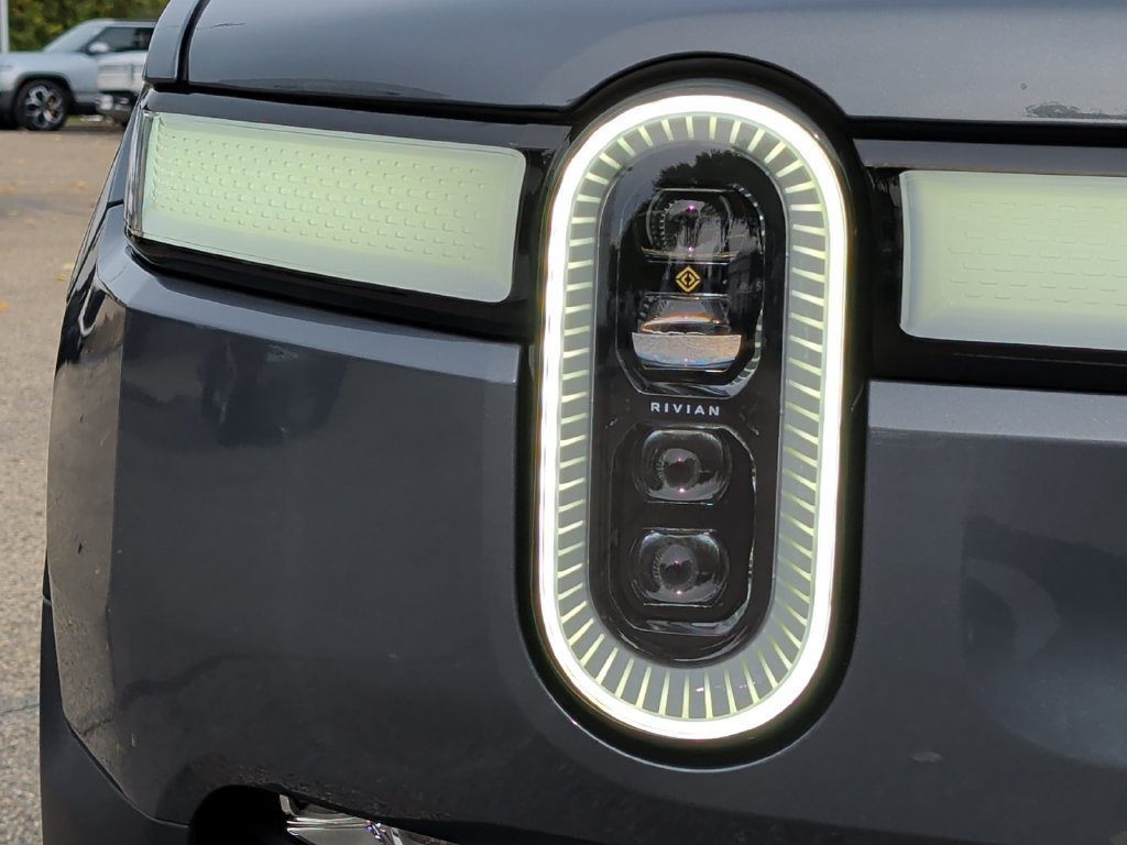 Used 2024 Rivian R1S Adventure Quad AWD/4WD image 42