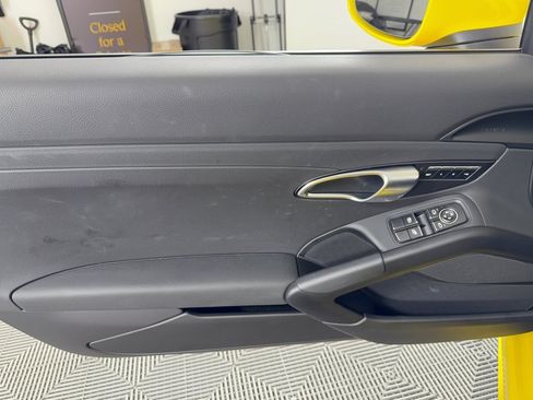 Certified 2025 Porsche 718 Boxster RWD image 14
