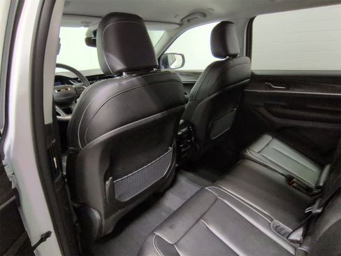 Certified 2023 Jeep Grand Cherokee L Limited image 19