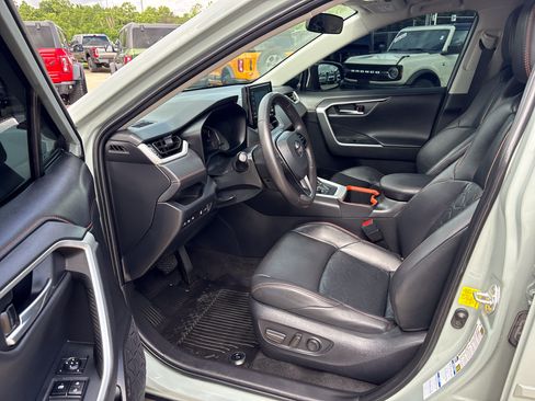 Used 2022 Toyota RAV4 Adventure w/ Convenience Package AWD/4WD image 10