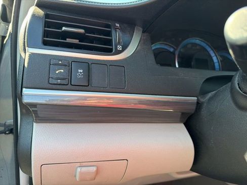 Used 2012 Toyota Camry LE FWD image 14