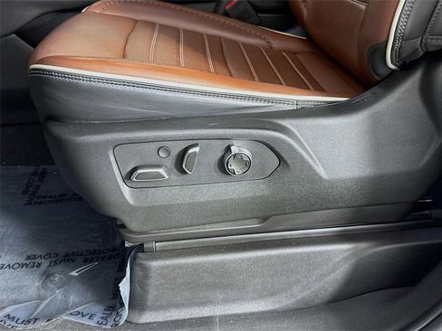 Used 2023 GMC Yukon XL Denali Ultimate w/ LPO, Floor Liner Package AWD/4WD image 22
