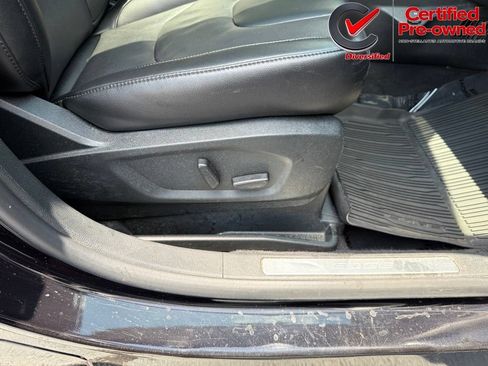 Used 2022 Ford Edge Titanium w/ Equipment Group 301A AWD/4WD image 39