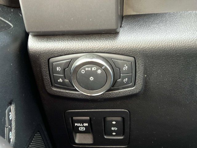 Used 2020 Ford F150 XLT w/ Equipment Group 302A Luxury AWD/4WD image 30