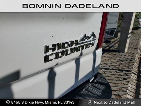 Used 2023 Chevrolet Silverado 1500 High Country w/ High Country Premium Package image 5
