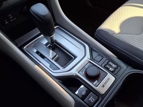 Used 2020 Subaru Forester Premium image 12