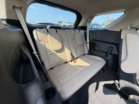 Used 2020 Ford Explorer Limited RWD image 23