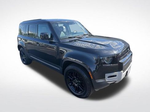 Used 2025 Land Rover Defender 110 S AWD/4WD image 8