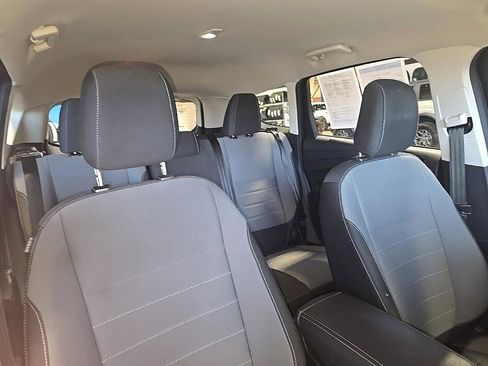 Used 2019 Ford Escape S image 33