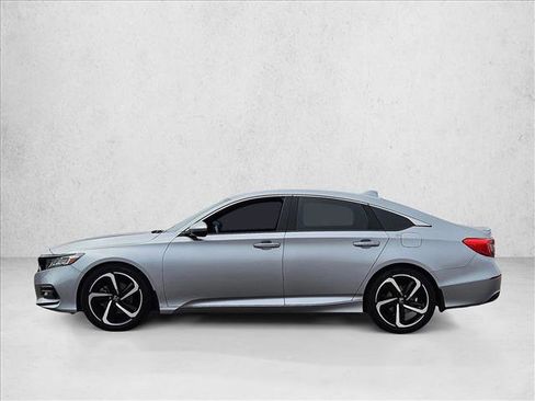 Used 2018 Honda Accord Sport image 9