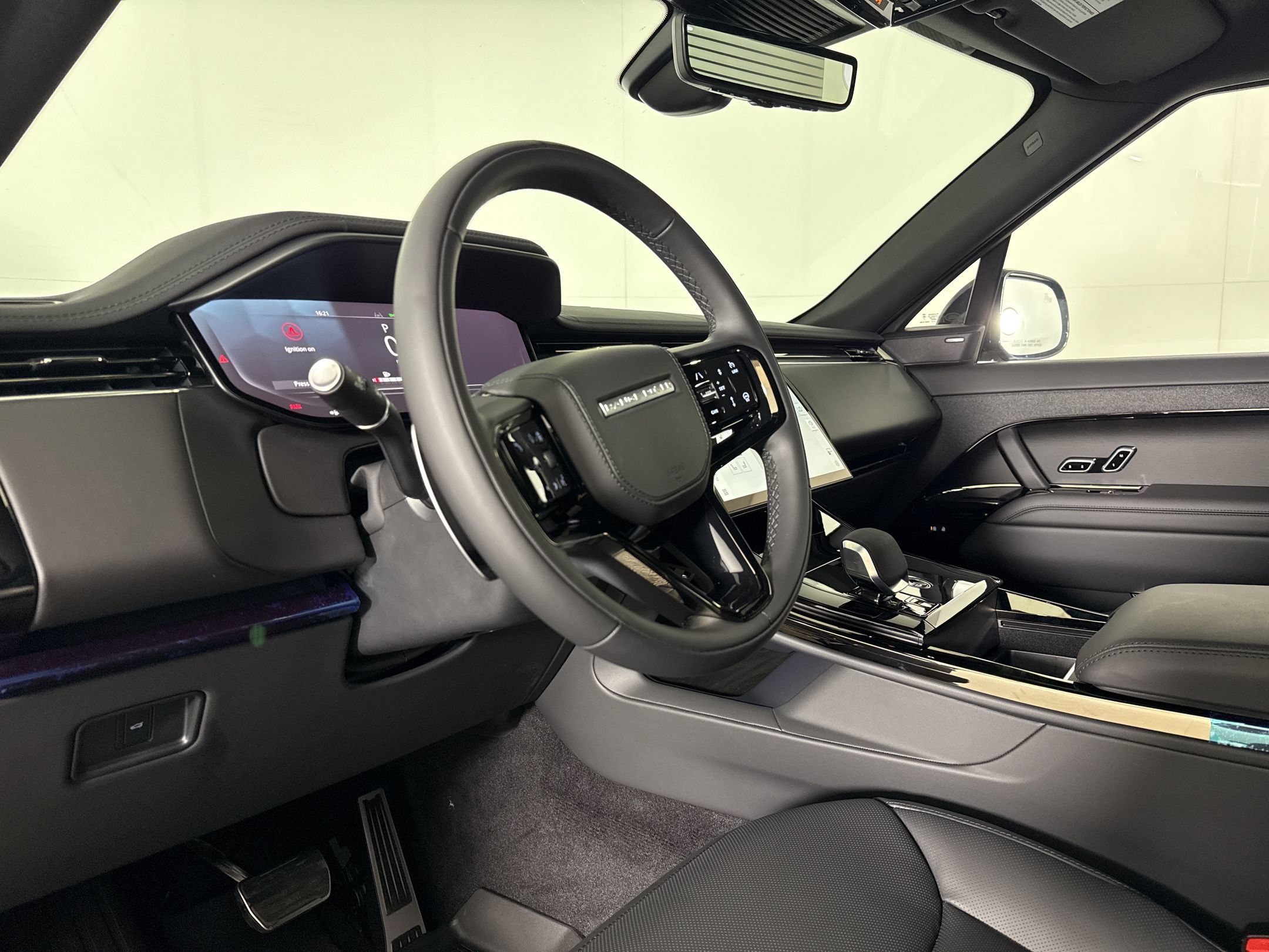 New 2026 Land Rover Range Rover Sport Dynamic SE AWD/4WD image 4