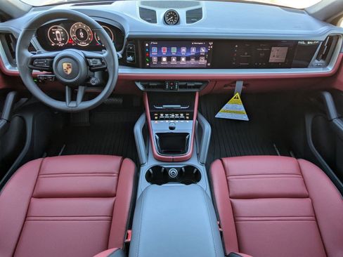 New 2026 Porsche Cayenne Coupe image 22