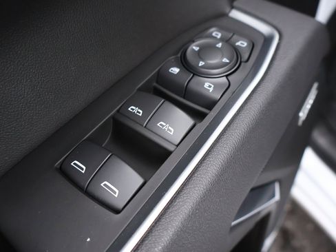 Used 2025 GMC Sierra 1500 SLT w/ SLT Premium Plus Package image 9