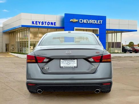 Used 2024 Nissan Altima 2.5 SR FWD image 6