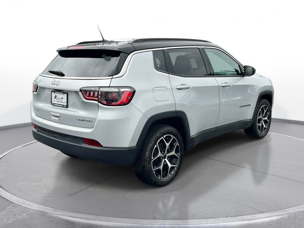 Used 2025 Jeep Compass Limited AWD/4WD image 4