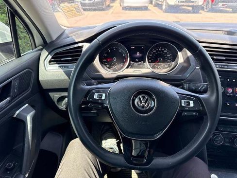 Used 2020 Volkswagen Tiguan SE FWD image 7