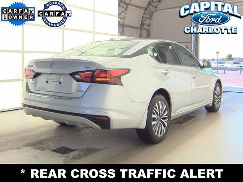 Used 2023 Nissan Altima 2.5 SV AWD/4WD image 5