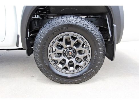 New 2026 Nissan Frontier PRO-4X AWD/4WD image 30
