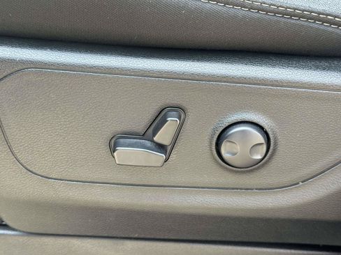 Used 2023 RAM 1500 Big Horn AWD/4WD image 18