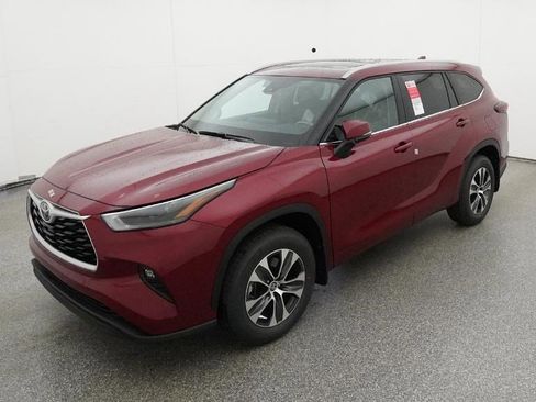 New 2026 Toyota Highlander XLE image 23