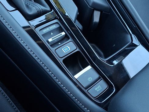 Used 2023 Honda Accord Touring image 24