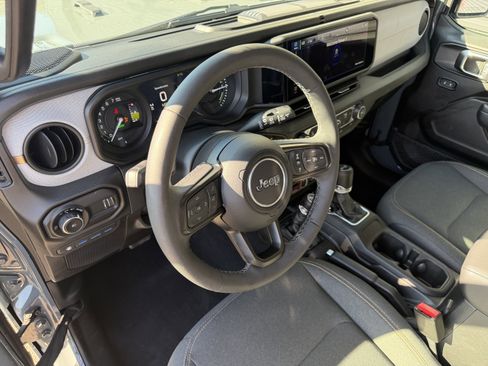 Used 2025 Jeep Wrangler Unlimited Sport S 4xe image 4