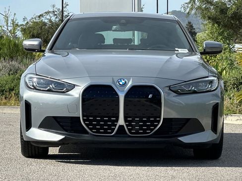 Used 2023 BMW i4 eDrive35 image 8