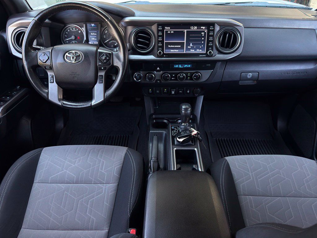 Used 2021 Toyota Tacoma TRD Sport w/ Technology Package AWD/4WD image 19